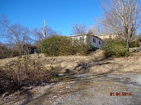 5th image of 121 Overhill Dr