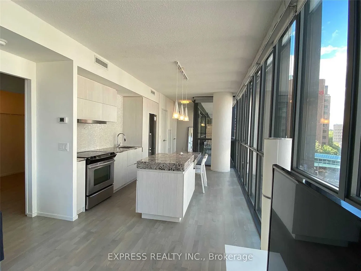 2 bed, $3,600 — Photo 3