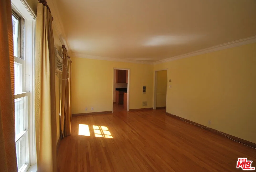 1 bed, 1.0 bath, 900 sqft, $2,900 — Photo 4