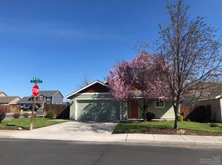 2091 NW Joshua Tree Ct, Redmond, OR 97756
