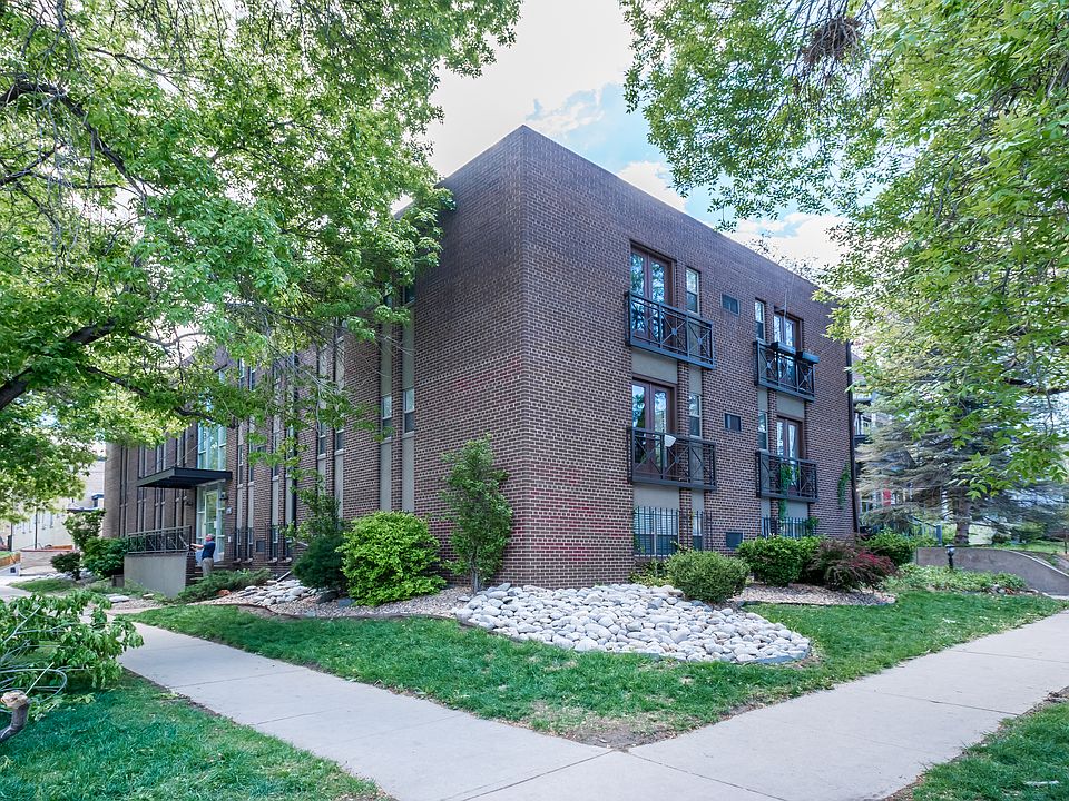 Extremely Low HOA & Amazing 