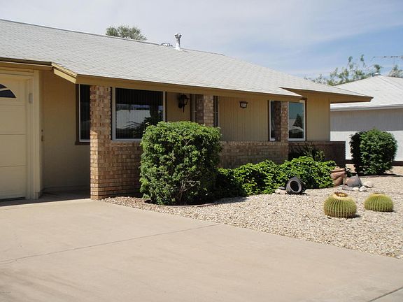 4th image of 10714 W Camelot Cir