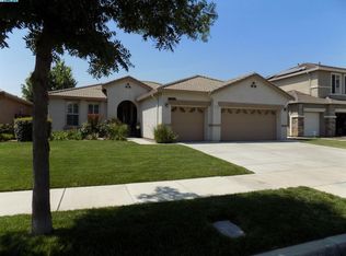 3031 W Buena Vista Ave, Visalia, CA