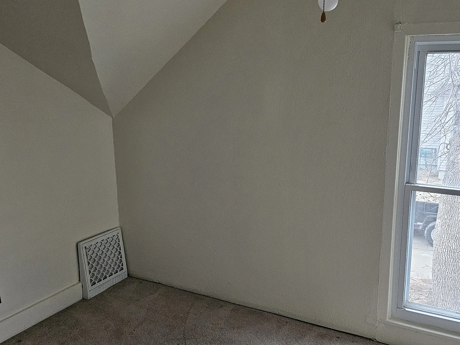 4 bed, 2436 sqft, $1,700 — Photo 4