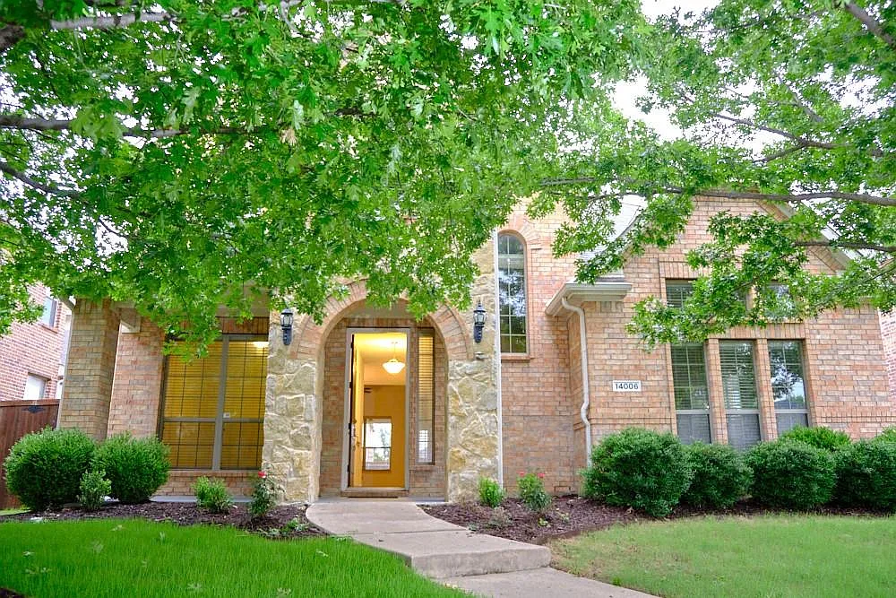 4 bed, 3264 sqft, $3,000 — Photo 1
