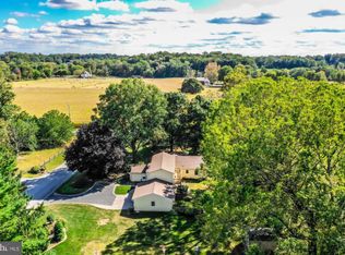 701 Willowdale Ln, Kennett Square, PA 19348