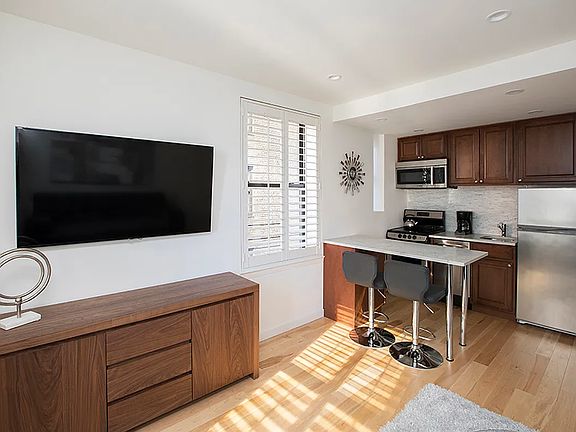 2nd image of 150 W 51st St Unit 607