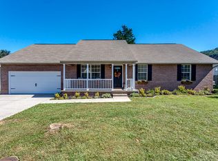 524 Pebble Creek Rd, Knoxville, TN 37918