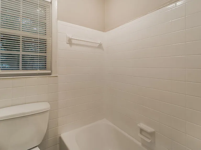 1210 Maple St SE — Photo 12