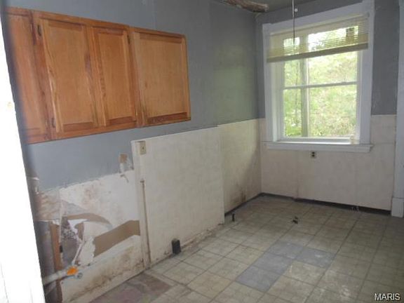 5th image of 4277 Maffitt Ave