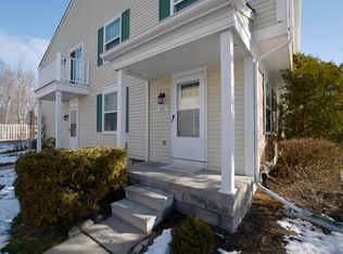 1527 Mariner Dr, Walled Lake, MI 48390