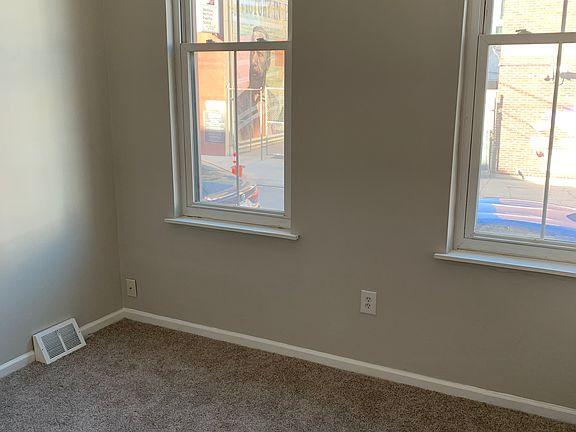 3rd image of 1424 Catharine St APT A