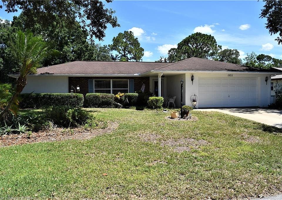 1st image of 1935 Pasco Dr
