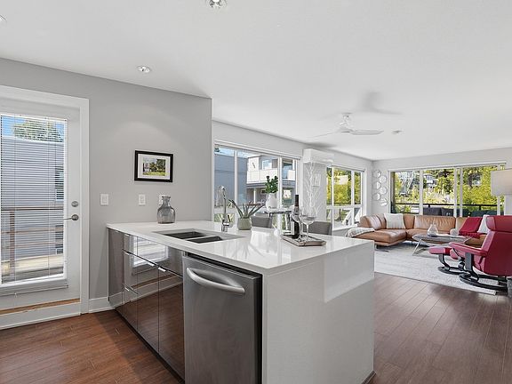 5th image of 15747 Marine Dr #303