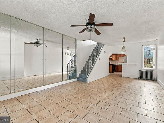 5th image of 556 N Paxon St