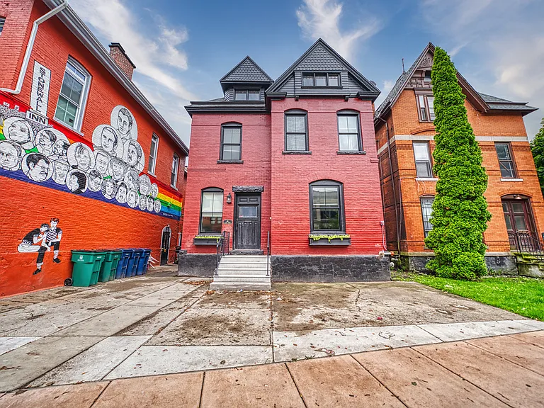 46 Allen St #3 — Photo 16