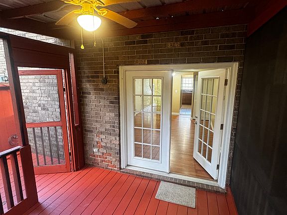 2nd image of 127 Eaglewood Way #A
