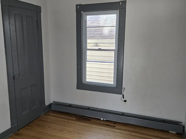 95 Catharine St #2 — Photo 5