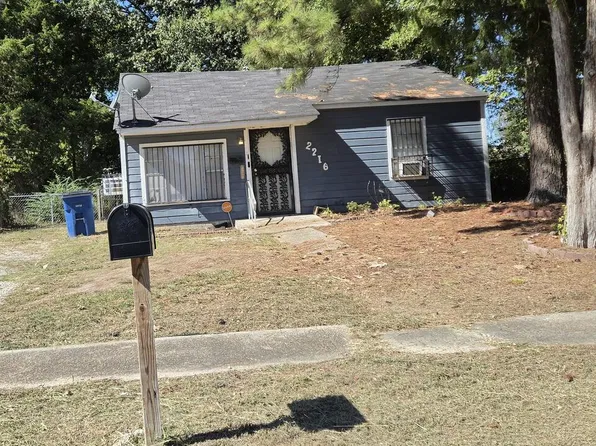 2216 E Jackson Ave, West Memphis, AR 72301