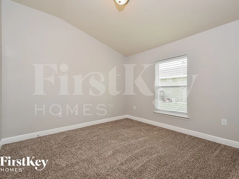 2716 NW 3rd Ave — Photo 16