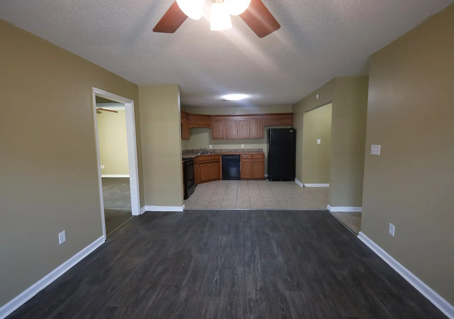 1728 Eli PL (HVP) — Photo 4