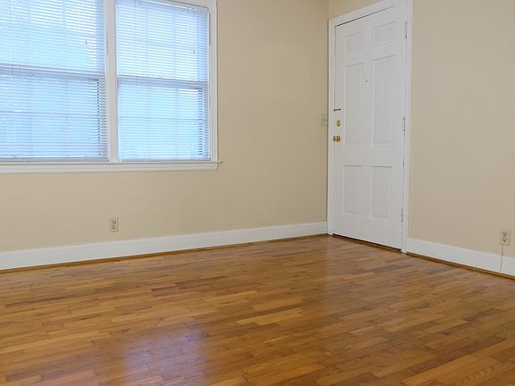2nd image of 1709 Hillmont Dr