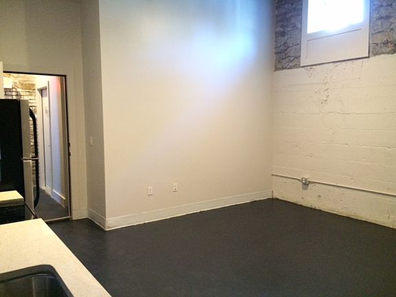 2nd image of 1100 3rd Ave APT 1