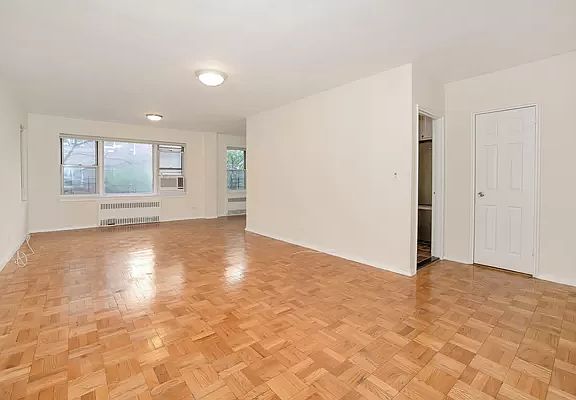 3rd image of 3850 Hudson Manor Ter APT 1FE