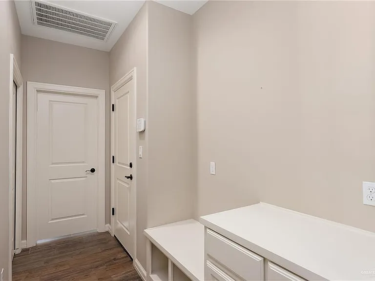 4400 Caddo Ln — Photo 15