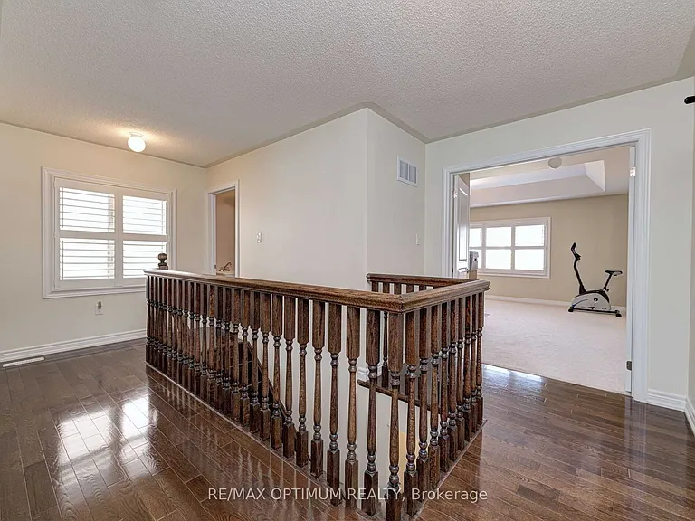 3 Bittersweet Rd — Photo 18