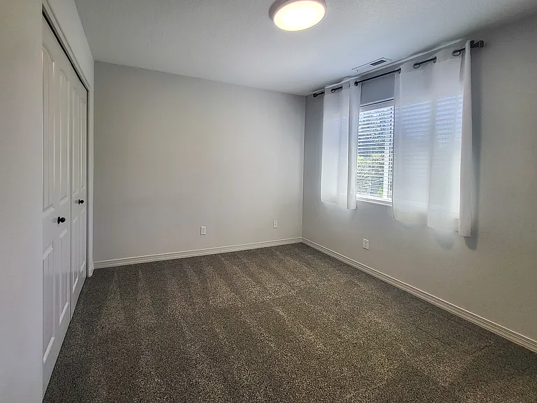 409 Madrona Ave SE — Photo 19
