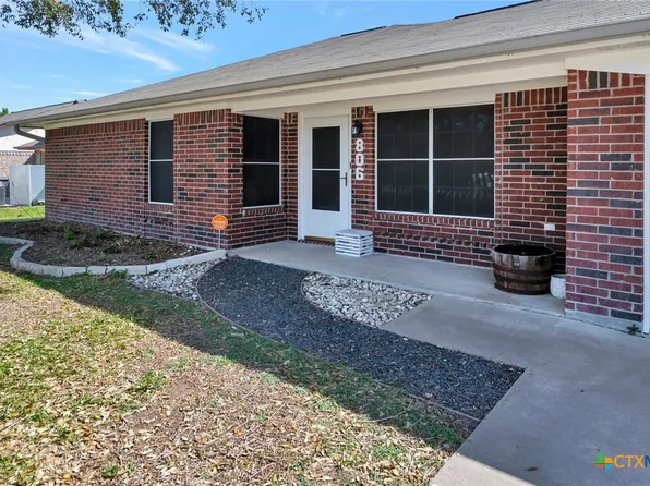 806 Whitewing St, Victoria, TX 77905