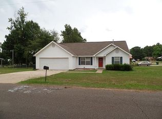 1210 W University St, Magnolia, AR 71753