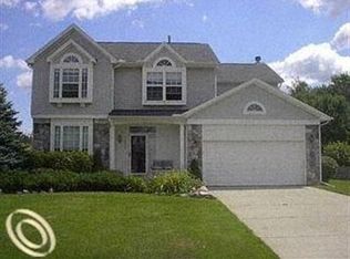 3039 Waldon Park Dr, Orion, MI