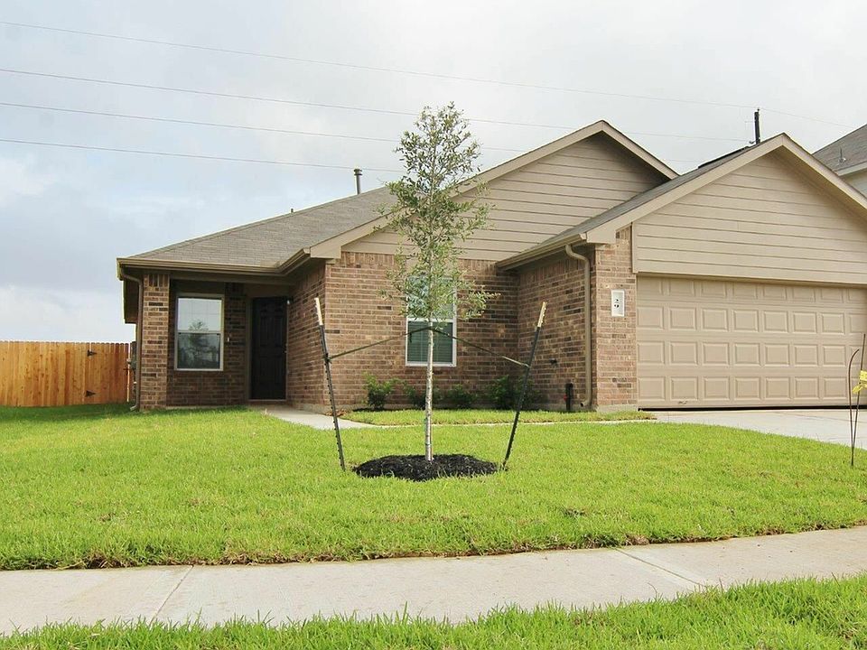 1st image of 27 Laguna Bend Dr