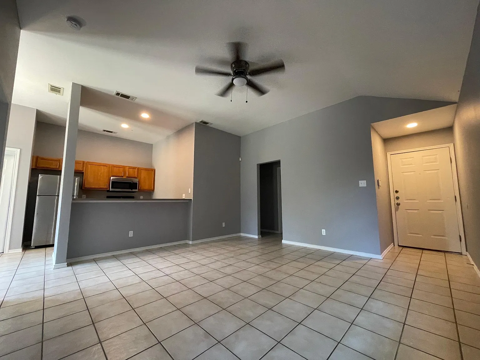 1710 Tina Marie Rd — Photo 2