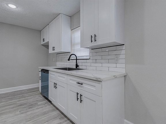 5th image of 8707 Collingsdale Rd