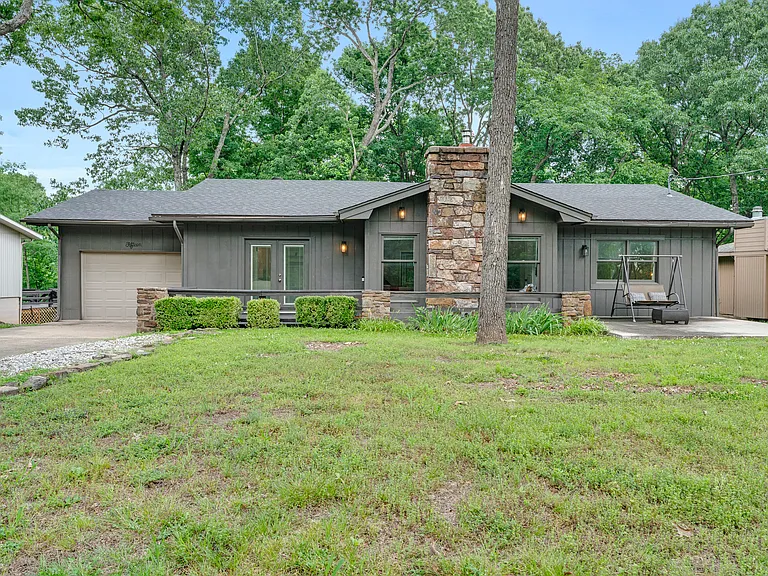 15 N Cerney Ln — Photo 1