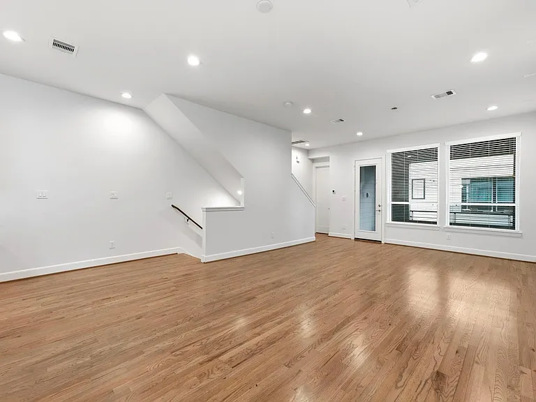 1047 Timbergrove Yards Ln — Photo 15