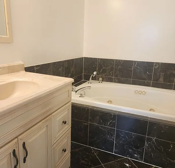 114 Emory Woods Ct — Photo 11