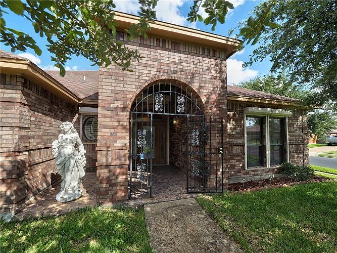 1st image of 8301 Dawson Ct