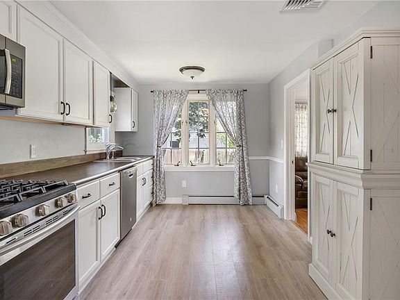 2nd image of 168 Clyde Ave