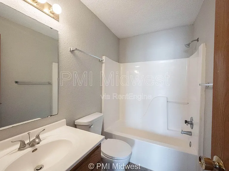 10325 Liverpool Way — Photo 16