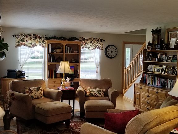 Great Room - Staircase