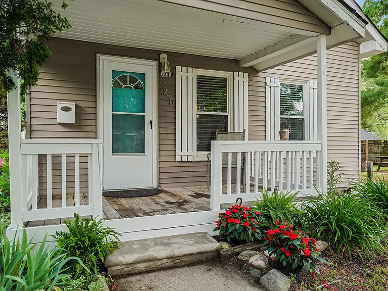 2330 Wiltshire Rd — Photo 15