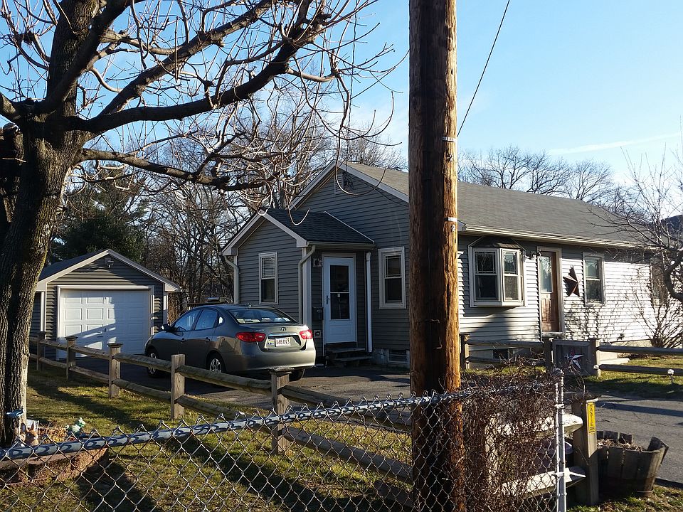 2nd image of 6 Marie St