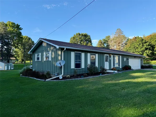 209 Valley View Dr, Edinboro, PA 16412