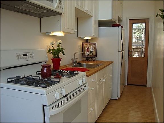 3rd image of 2041 Lomita Park Pl