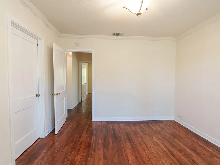 219 Colton Dr — Photo 13