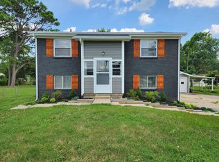 124 Airport Rd, Clarksville, TN 37042